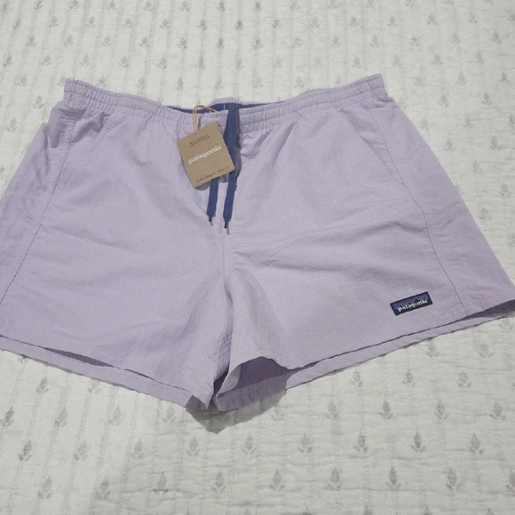 Patagonia Pants - NWT Beautiful Lavender, Patagonia, 5 Inch Inseam Shorts For Women. 💜